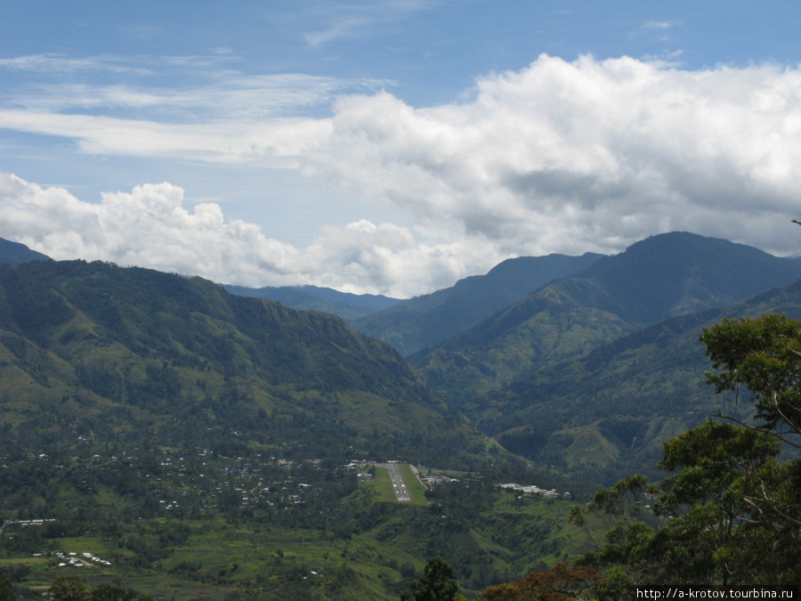 В горах провинции Симбу - центр Папуа-Новой-Гвинеи Кундиава, Папуа-Новая Гвинея