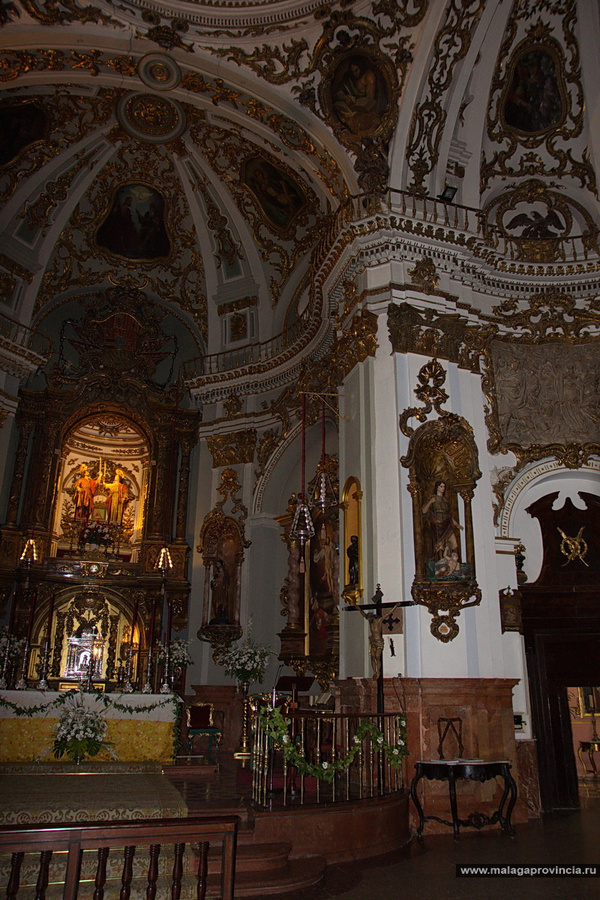 Церкви Малаги. Церковь Iglesia de Los Santos Martires Малага, Испания