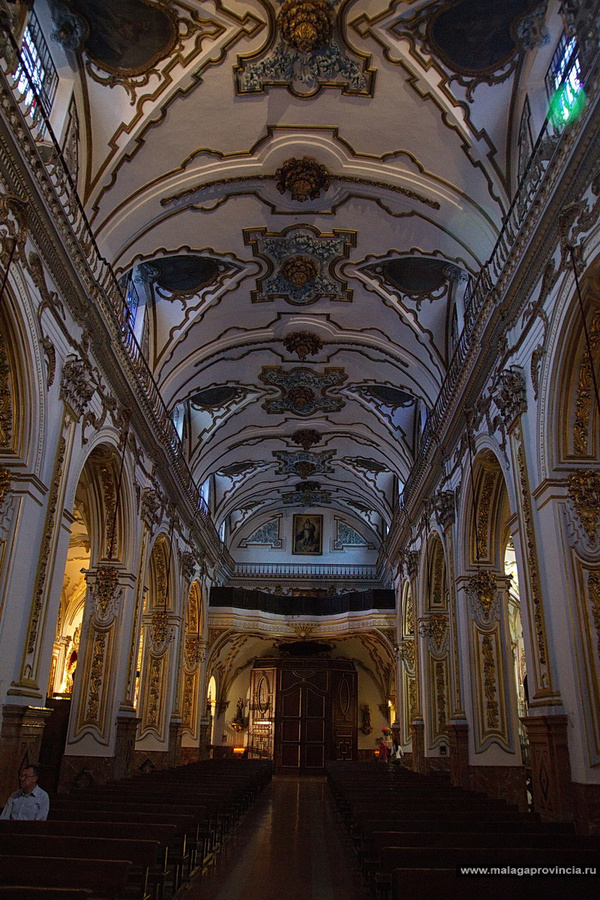 Церкви Малаги. Церковь Iglesia de Los Santos Martires Малага, Испания