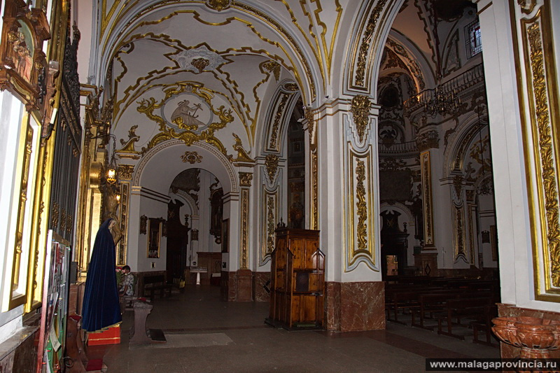 Церкви Малаги. Церковь Iglesia de Los Santos Martires Малага, Испания