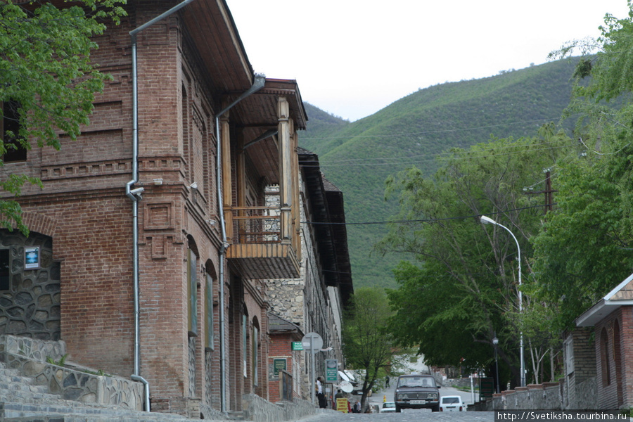 Шеки - центр поизводства шелка на Шелковом Пути Шеки, Азербайджан