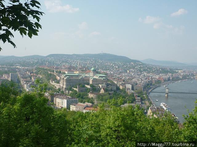 Вид на город с горы Геллерт Будапешт, Венгрия