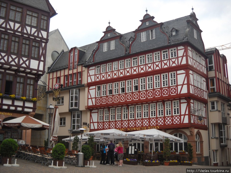 Фахверковая архитектура радует глаз Франкфурт-на-Майне, Германия