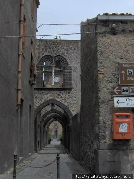 Улица Арок Рандаццо, Италия