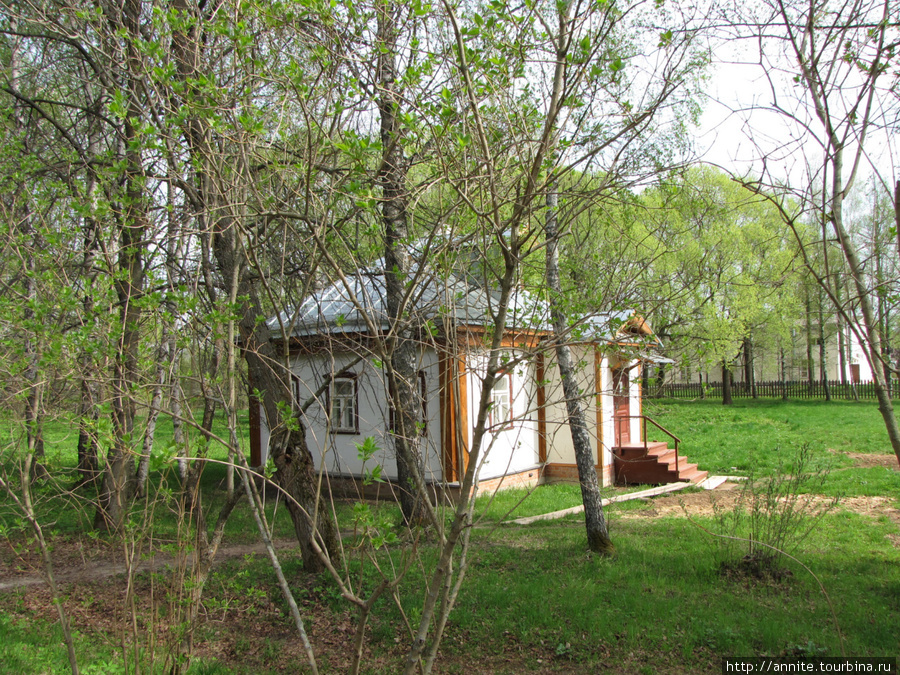 Изба-людская. Мелихово, Россия