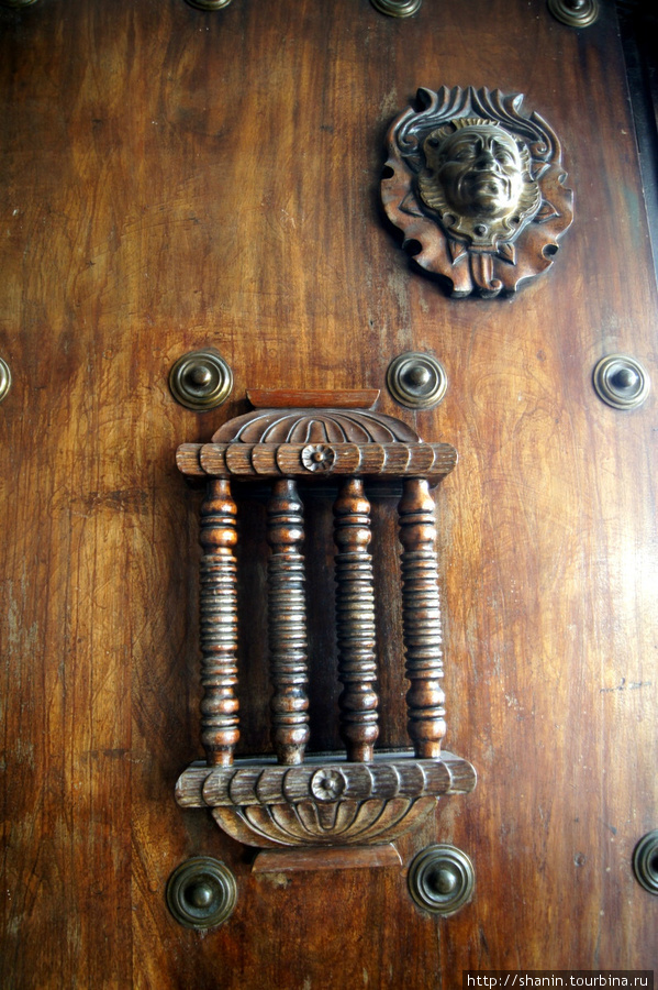 Старая дверь Антигуа, Гватемала