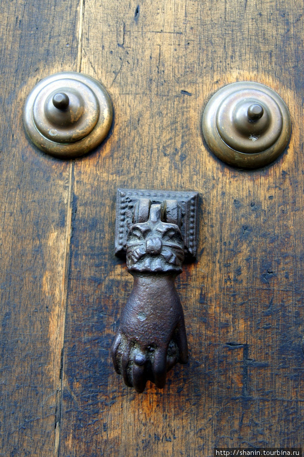 Старая дверь Антигуа, Гватемала