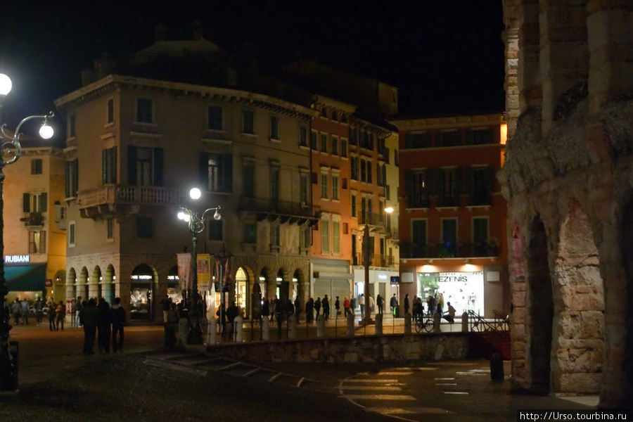 Ночная Верона Верона, Италия