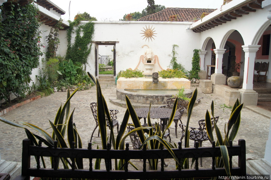 Художественная галерея в Антигуа Антигуа, Гватемала