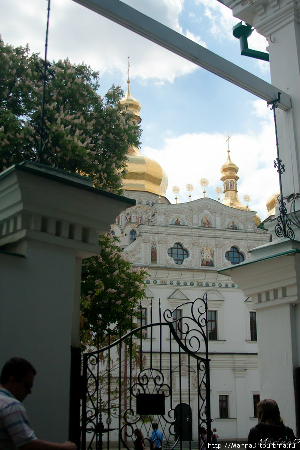 Вход в «основную» Лавру Киев, Украина