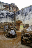 В монастыре Ла Реколлексион в Антигуа
