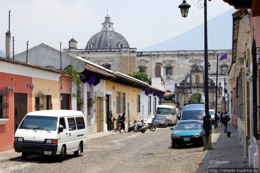 Микроавтобус для туристов Антигуа, Гватемала