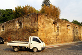 Пикап и руины в Антигуа