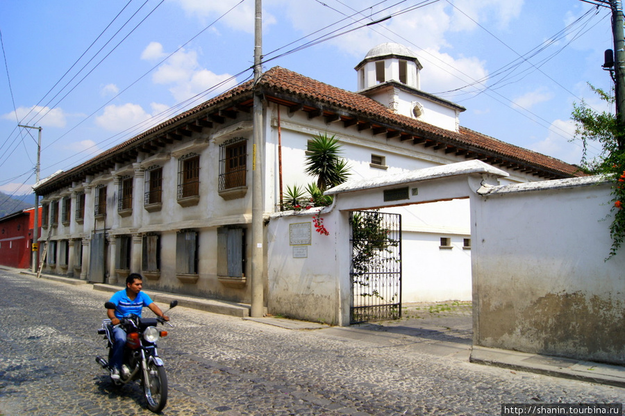 Мотоцикл Антигуа, Гватемала
