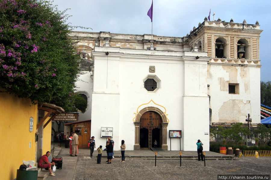 Собор Святого Франциска в Антигуа Антигуа, Гватемала