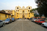 Церковь Ла Мерсед в Антигуа
