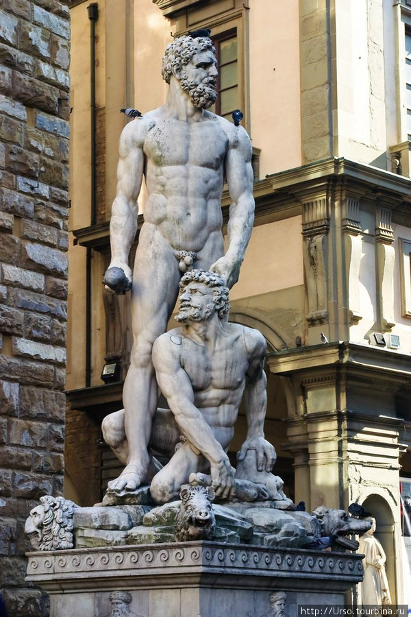 Геркулес, победивший Какуса. Флоренция, Италия