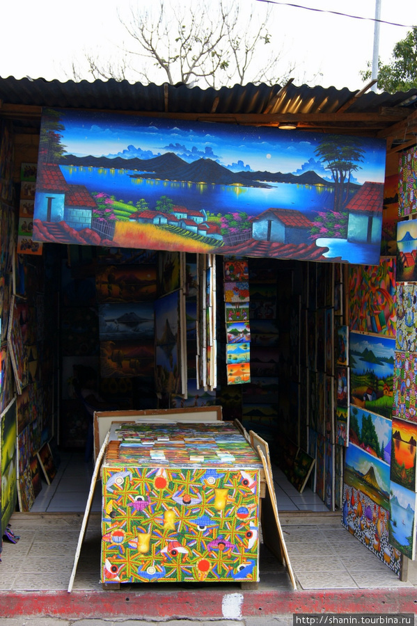 Туристическая столица озера Атитлан Панахачель, Гватемала