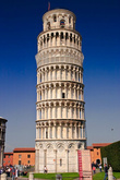 Campanilla, она же Torre pendente di Pisa, она же Пизанская башня – строительство началось в августе 1173, с двумя длинными перерывами продолжалось без малого 200 лет и закончилось во второй половине XIV века. Уклон башни, после реконструкции в 2000 году практически прекратился (впрочем существует мнение что его специально задумали – ради оригинальности). Хотя башня наклонена, колокольня, построенная во второй половине XIV века наверху башни, стоит ровно.