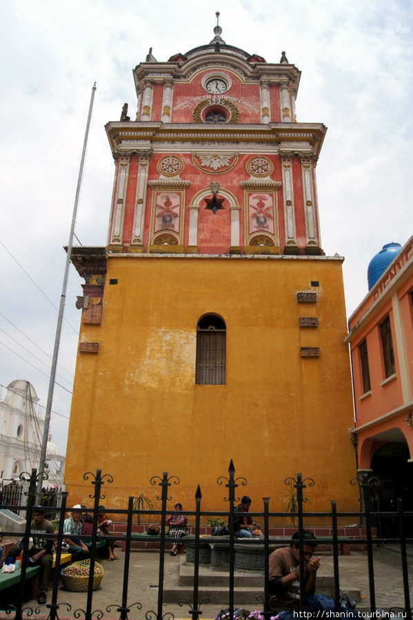 Башня в Сололе Солола, Гватемала