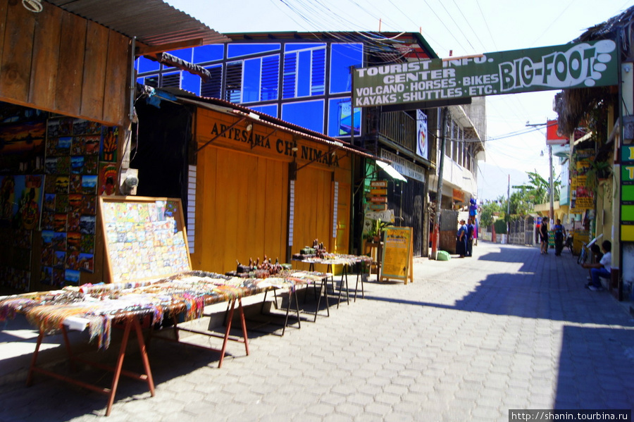 Улица в Сан Педро Сан-Педро-ла-Лагуна, Гватемала