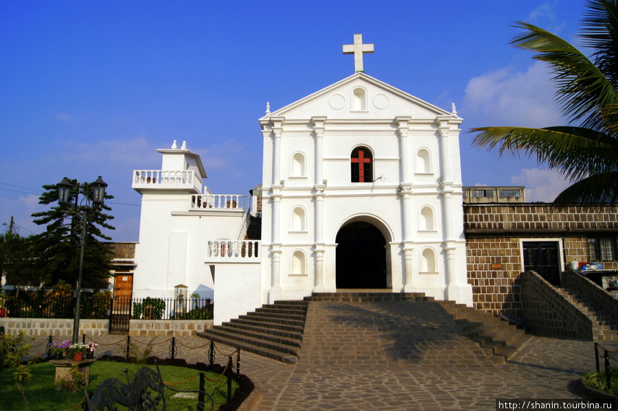 Церковь Святого Петра в Сан Педро Сан-Педро-ла-Лагуна, Гватемала