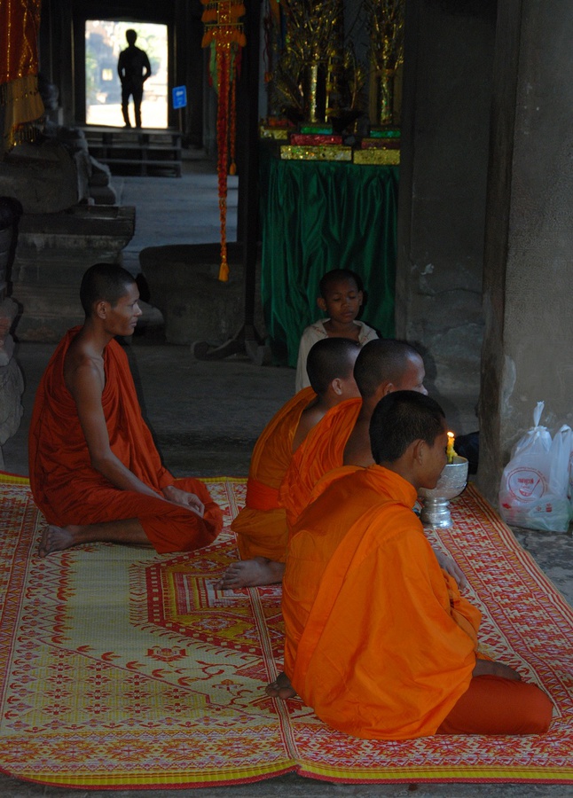 Маленькие Будды или как в Камбодже принимают в пионеры Ангкор (столица государства кхмеров), Камбоджа