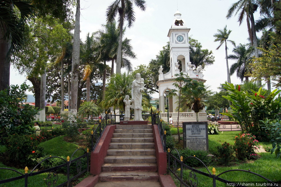 Центральная площадь-парк Ауачапан, Сальвадор