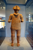 Статуя индейца-майя