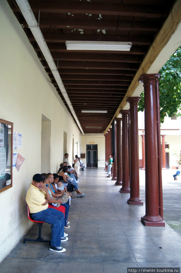 Внутренний дворик Санта-Ана, Сальвадор