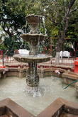 В центральном парке есть и работающий фонтан