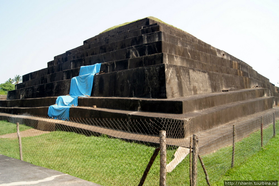 Главная пирамида Тазумала Чалчуапа, Сальвадор