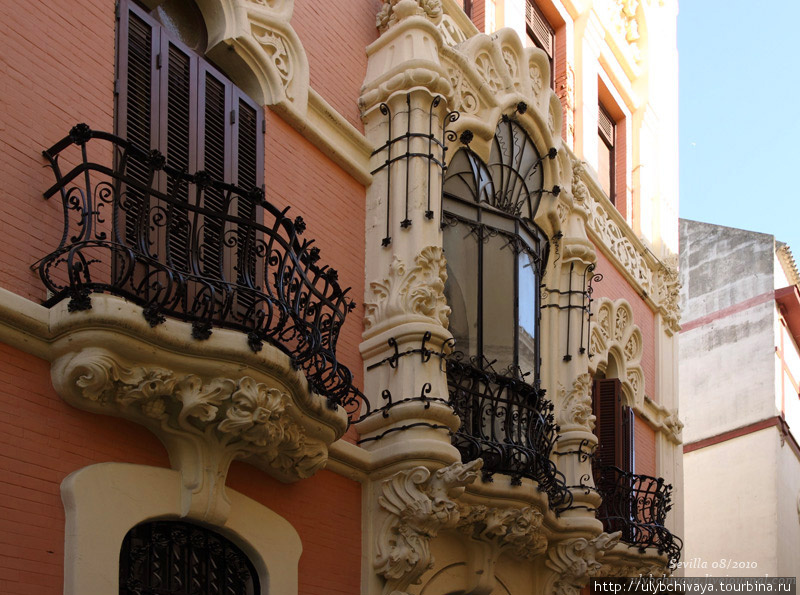 Севильские балкончики. Севилья, Испания