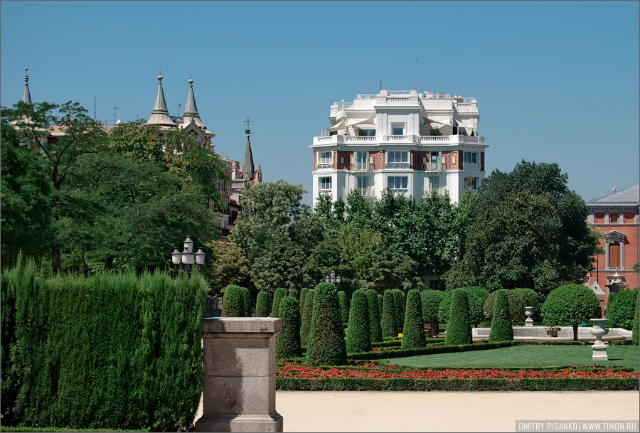 Этот домик наверняка какое-то элитное жилье. Мадрид, Испания