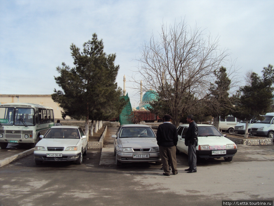 Мальчики, юноши, мужчины Столичный регион Ашхабад, Туркмения