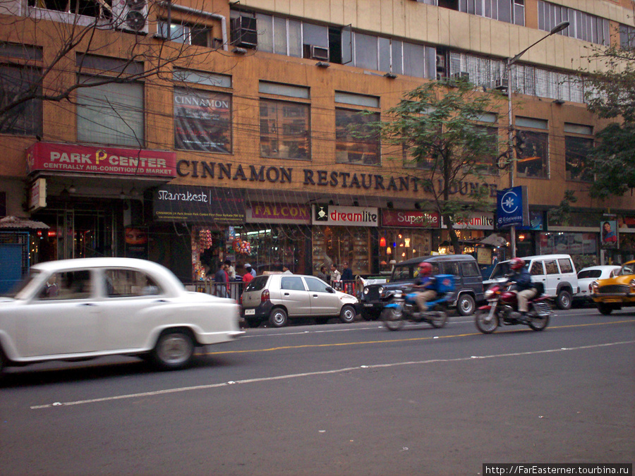 Cinnamon Restaurant на Park St Калькутта, Индия