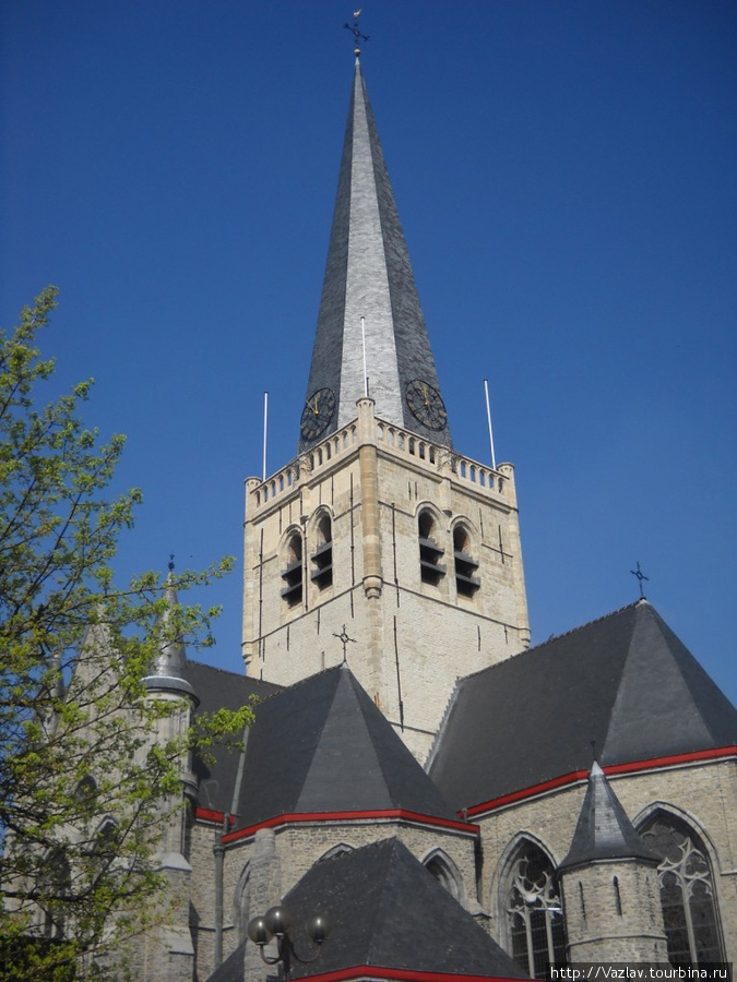 Лучший вид на церковь Варегем, Бельгия