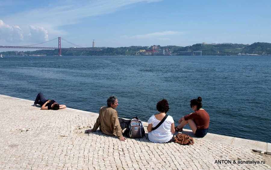 На набережной Лиссабон, Португалия