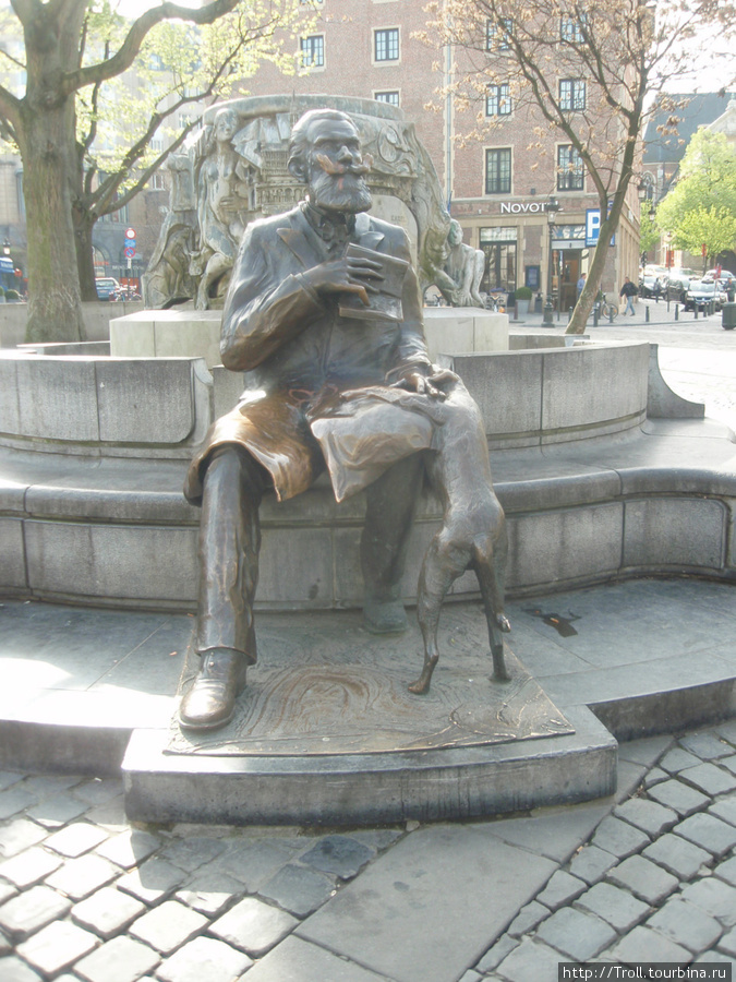 Памятник Шарлю Бюльсу Брюссель, Бельгия