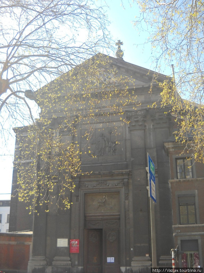 Фасад церкви Льеж, Бельгия