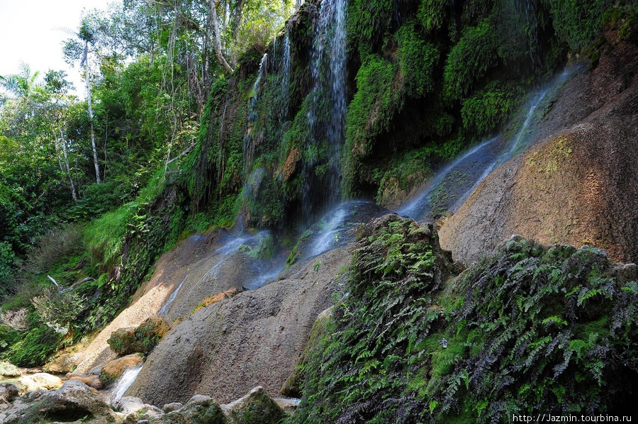 Водопады Эль Ничо Сьенфуэгос, Куба