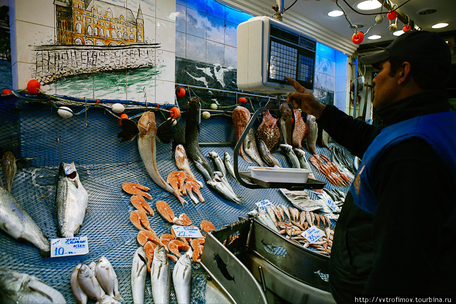 Рыбный рынок в Кадыкой Стамбул, Турция