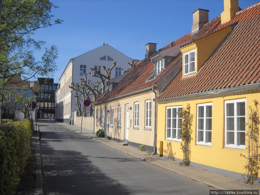 Тихая улочка Роскильде, Дания