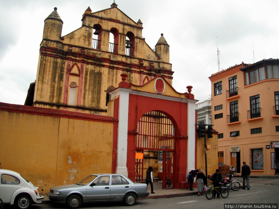 Собор Святого Николая Сан-Кристобаль-де-Лас-Касас, Мексика