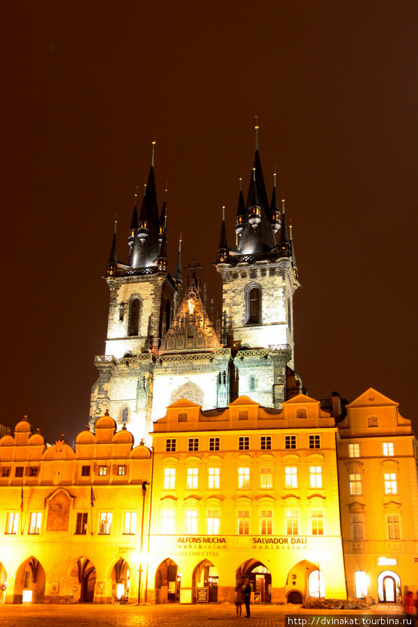 Тынский храм на Староместской площади Прага, Чехия