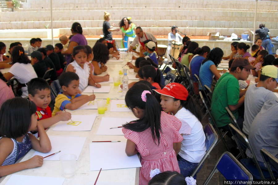 Конкурс детских рисунков Оахака, Мексика