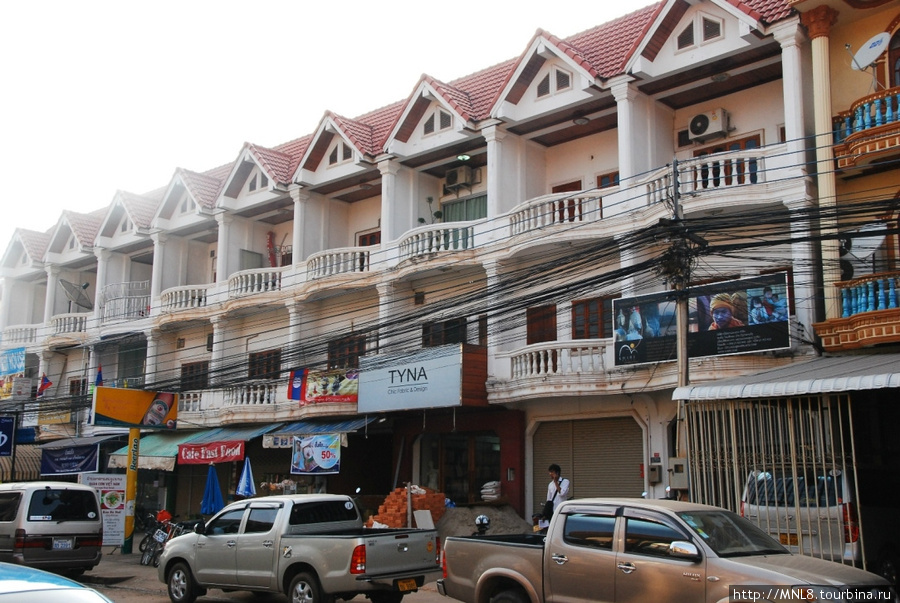 большая часть строений во Вьентьяне не превышает 3-х этажей Вьентьян, Лаос