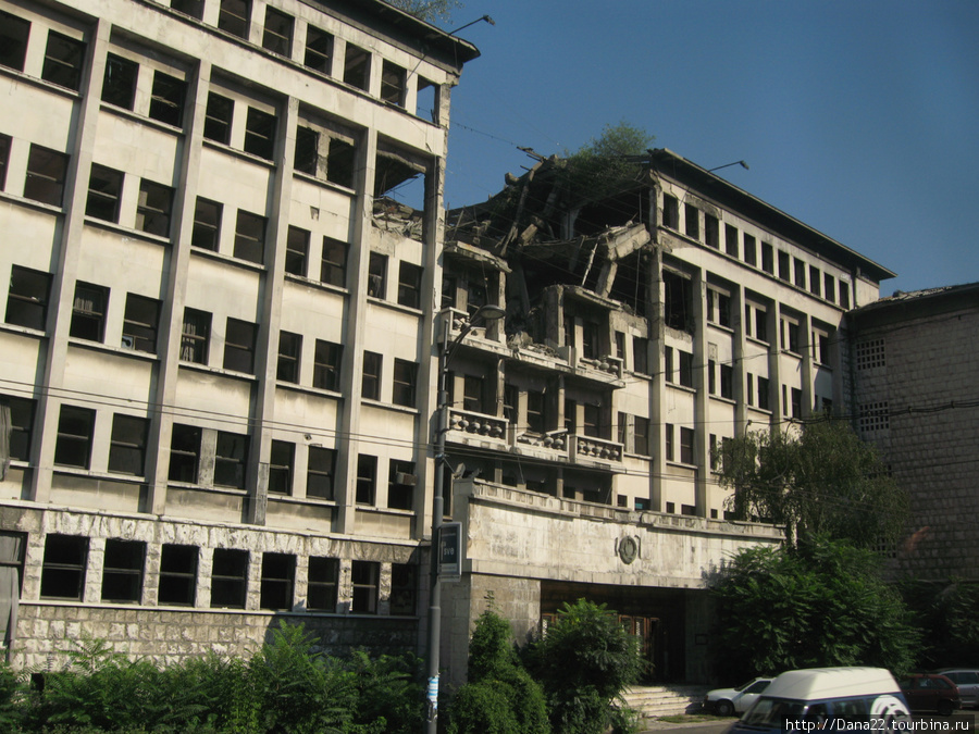 Разрушительные последствия точечных бомбардировок Белград, Сербия