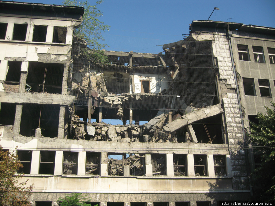 Разрушительные последствия точечных бомбардировок Белград, Сербия