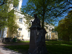 Памятник Микаэлю Агриколе — просветителю и переводчику библии на финский язык.